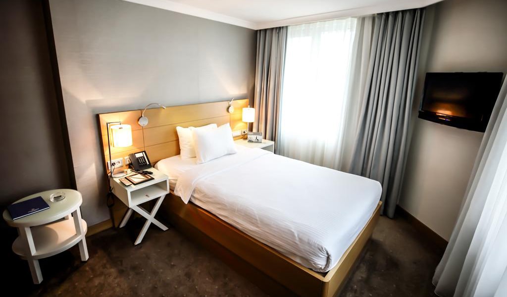 Deluxe Single Room 2-min