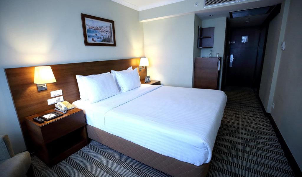 French Deluxe Room-min