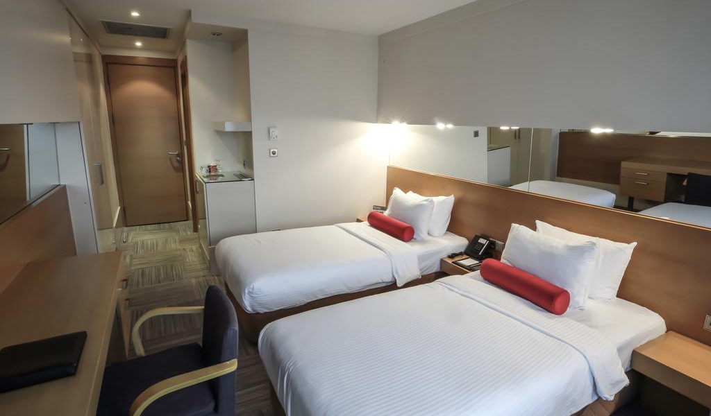 Presidential Suite with Sea View 3-min