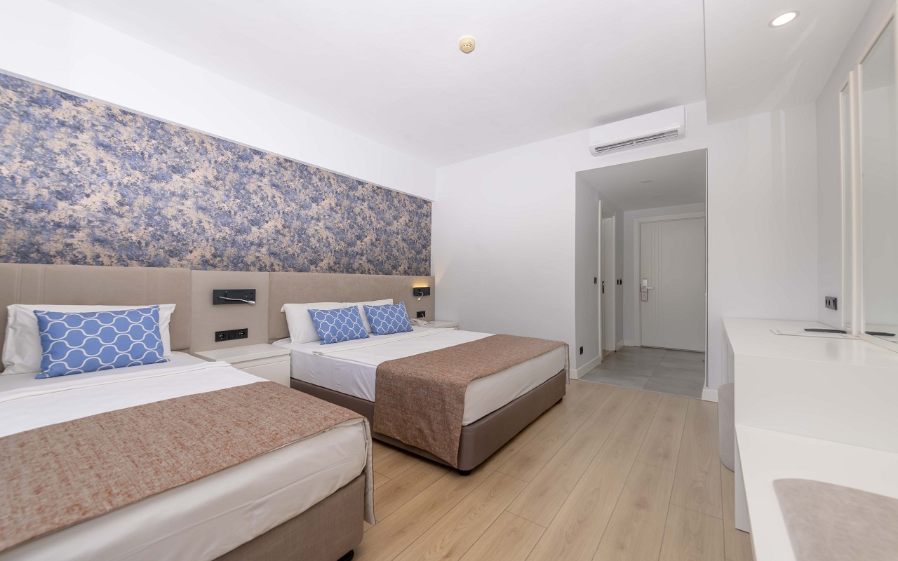 Standard Room (3)