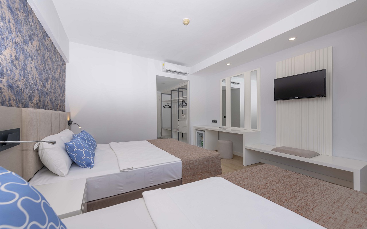 Standard Room (4)