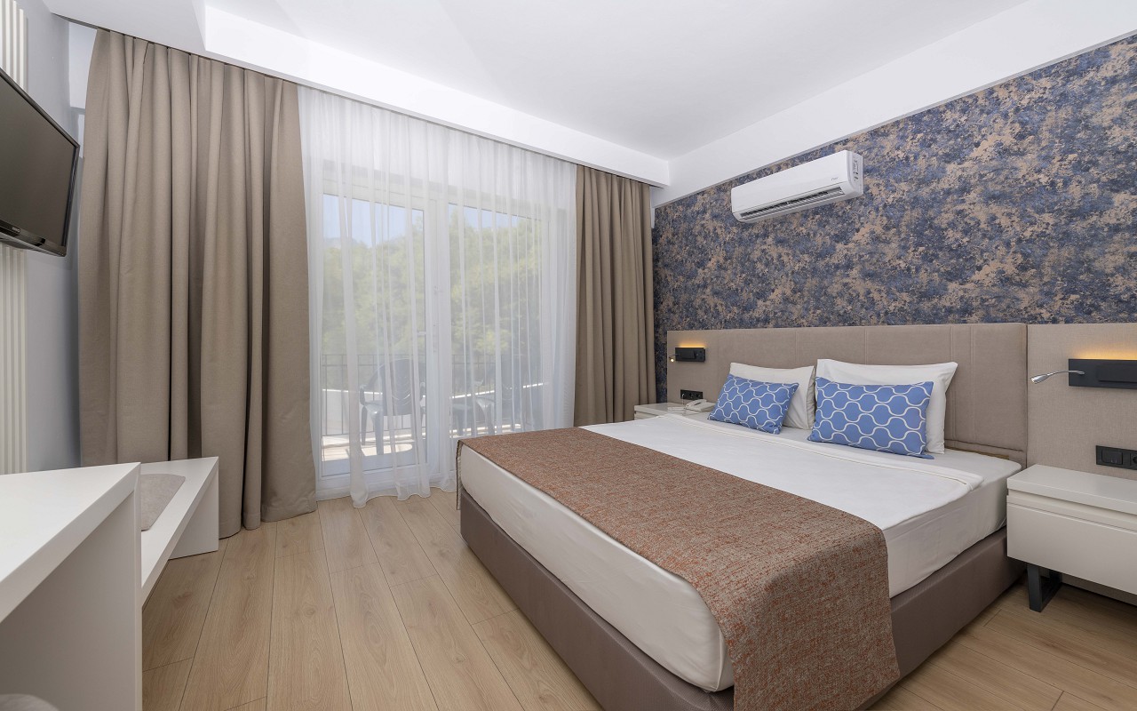 Standard Room (9)