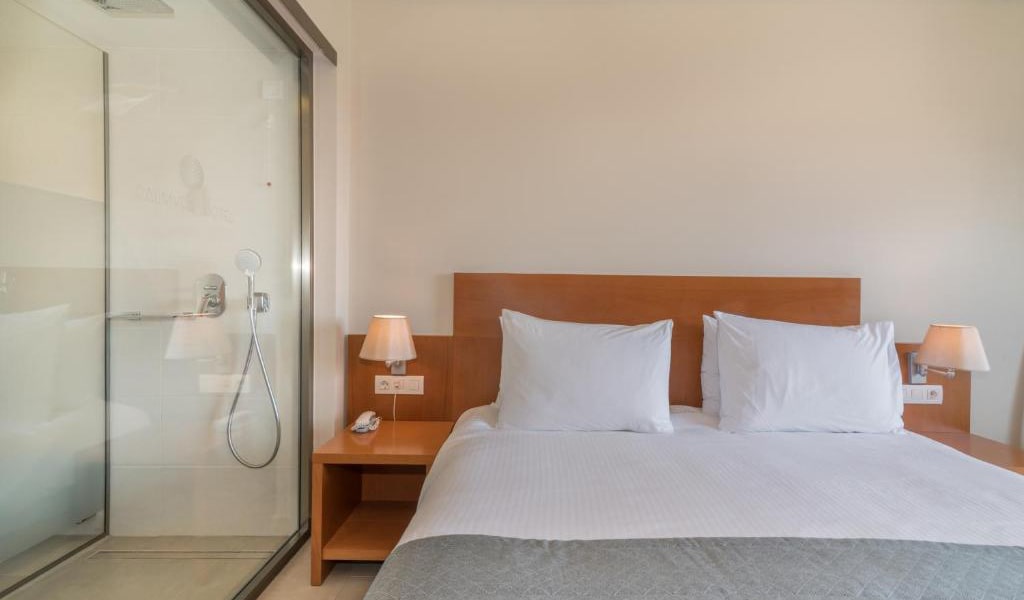 Double-Room-with-Pool-View-8-min