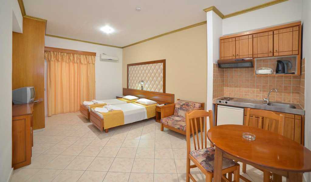 Angelina Hotel (6)
