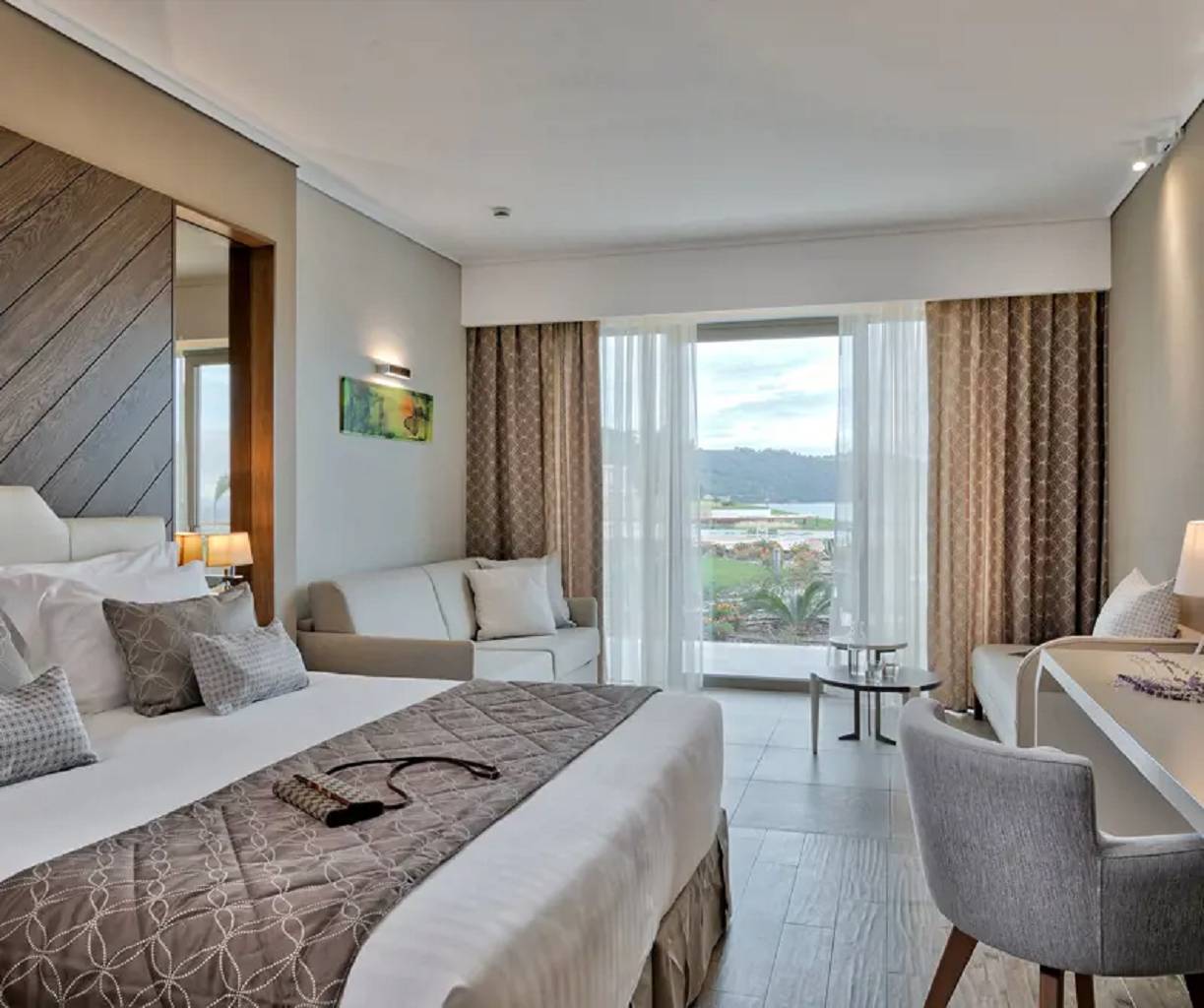 miraggio-thermal-spa-resort-halkidiki-01_deluxe-garden-view-room