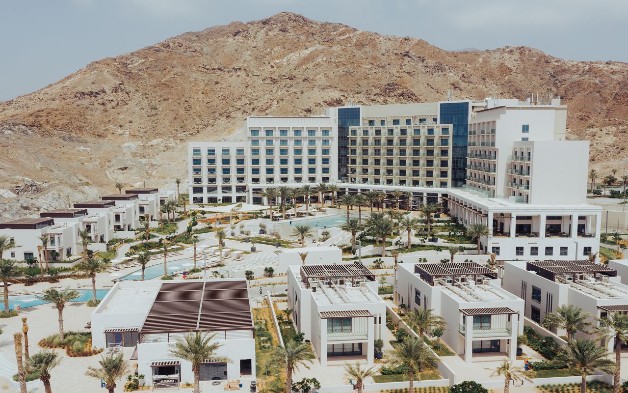 Тур на отдых в отеле Address Beach Resort Fujairah 5* в Фуджейра, ОАЭ, цены  на путевки, фото, отзывы — Join UP!