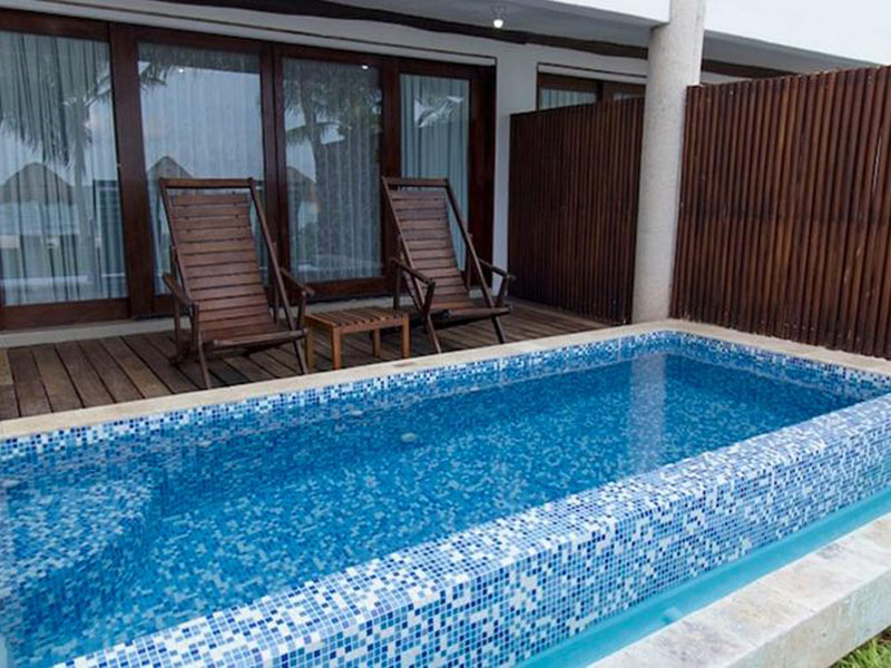hotel-le-reve-bungalow-with-pool-11