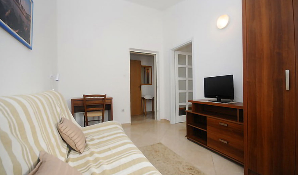 room_bdd7f4fe10