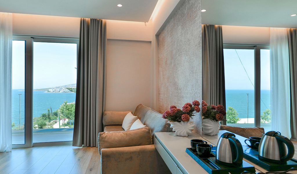 junior-suite-with-sea-view-5