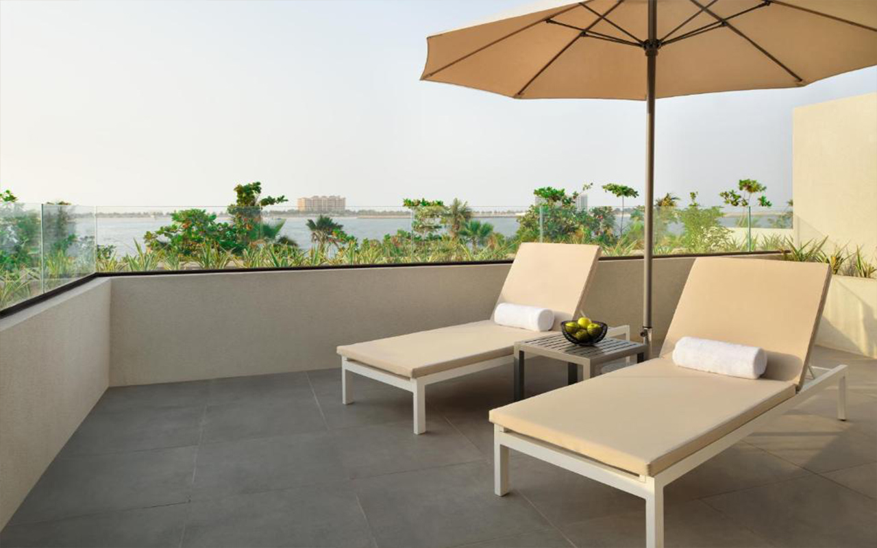 Beachfront Junior Suite with private terrace 1