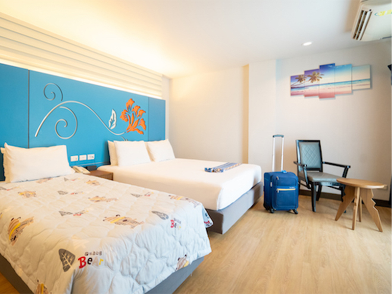 Days-Inn-Family_3