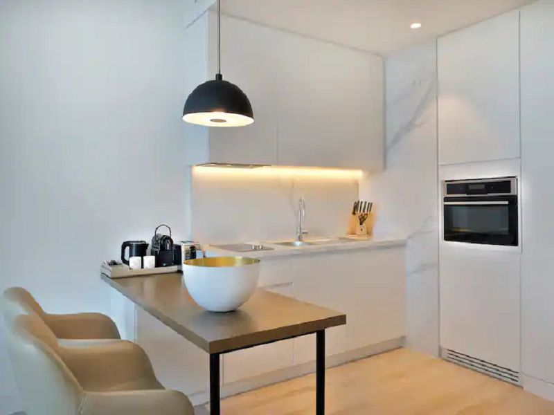 AnyConv.com__studio-apartment-kitchen