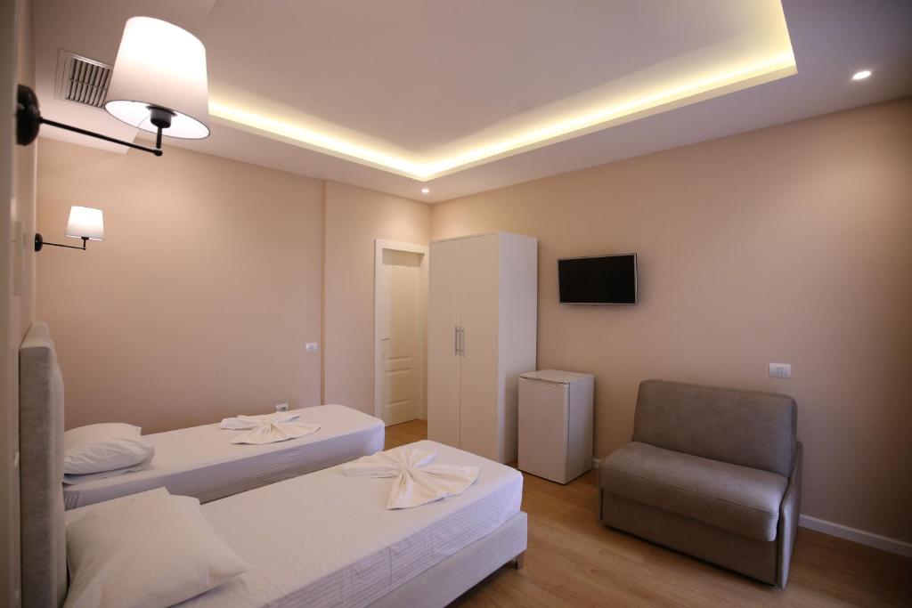 Standard Room (4)