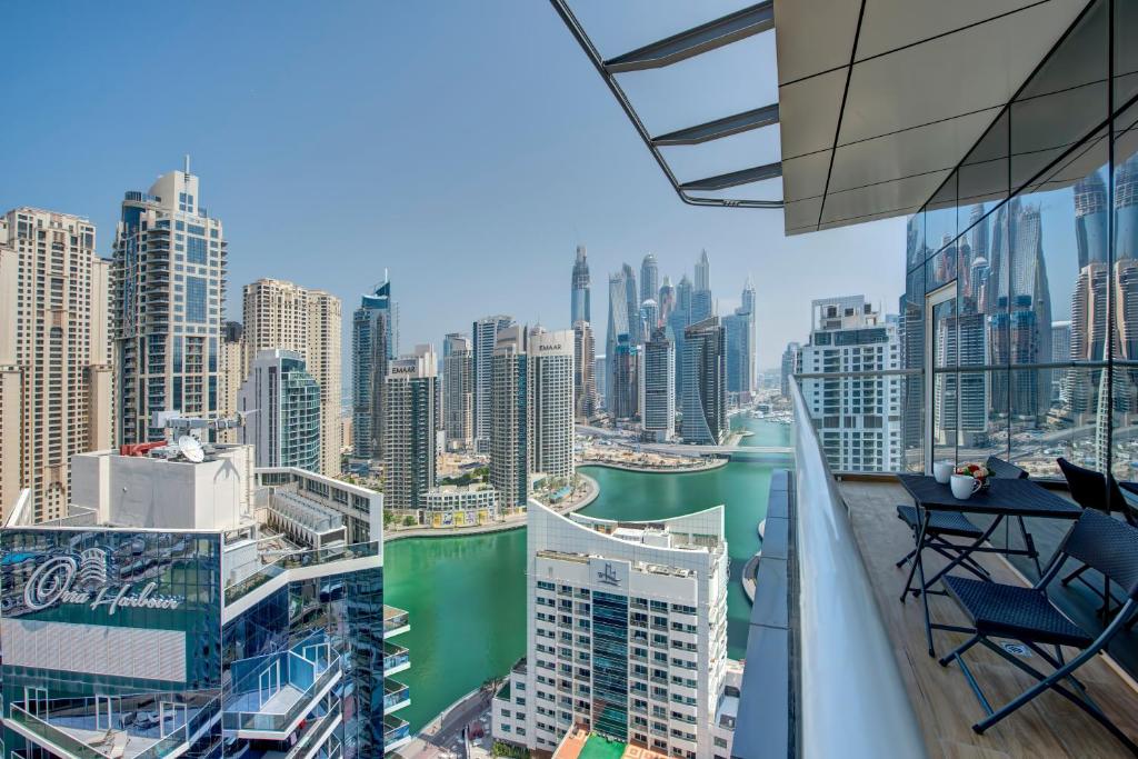 Premium 2 Bedroom Marina View & Balcony5