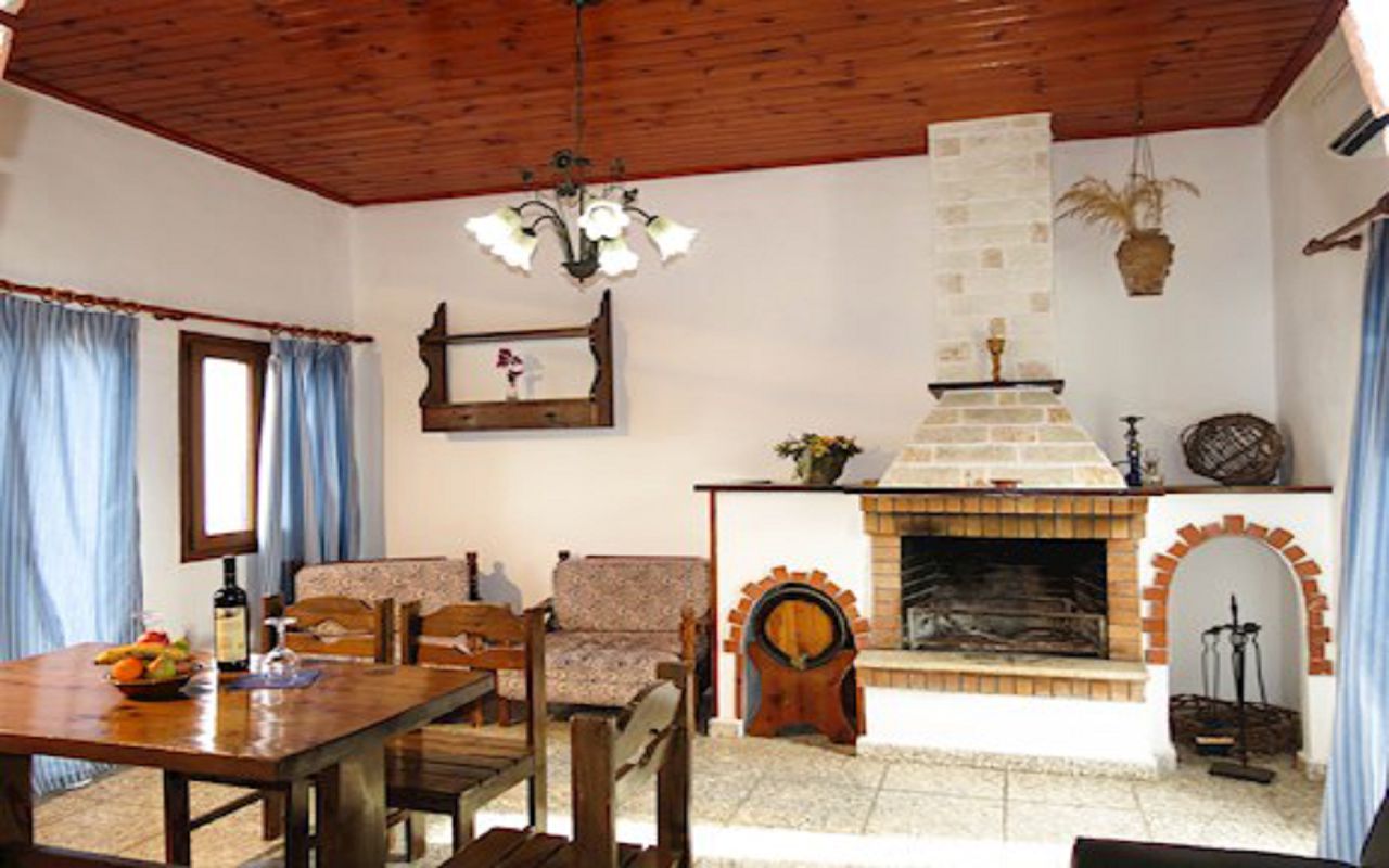 37. SPIROS-SOULA ROOM TYPE FAMILY APARTMENT 2 BEDROOMS VIEW 1