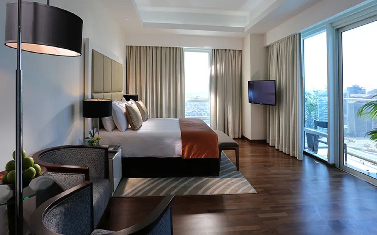 nh_collection_dubai_la_suite_hotel_apartments_studio_880x475-1