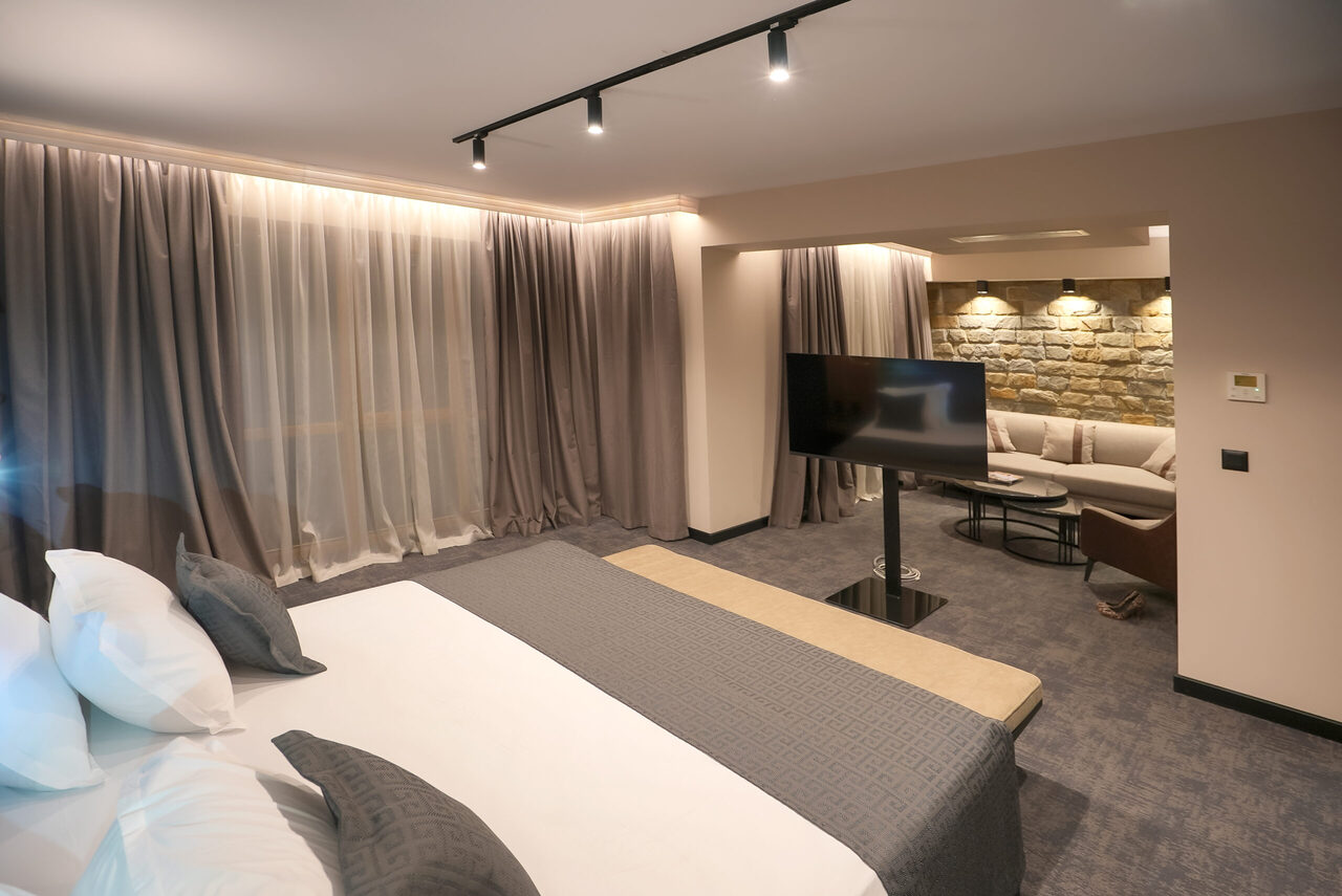 FM Family Room (2)