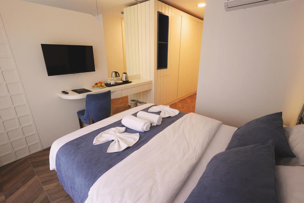 Standard Room (1)