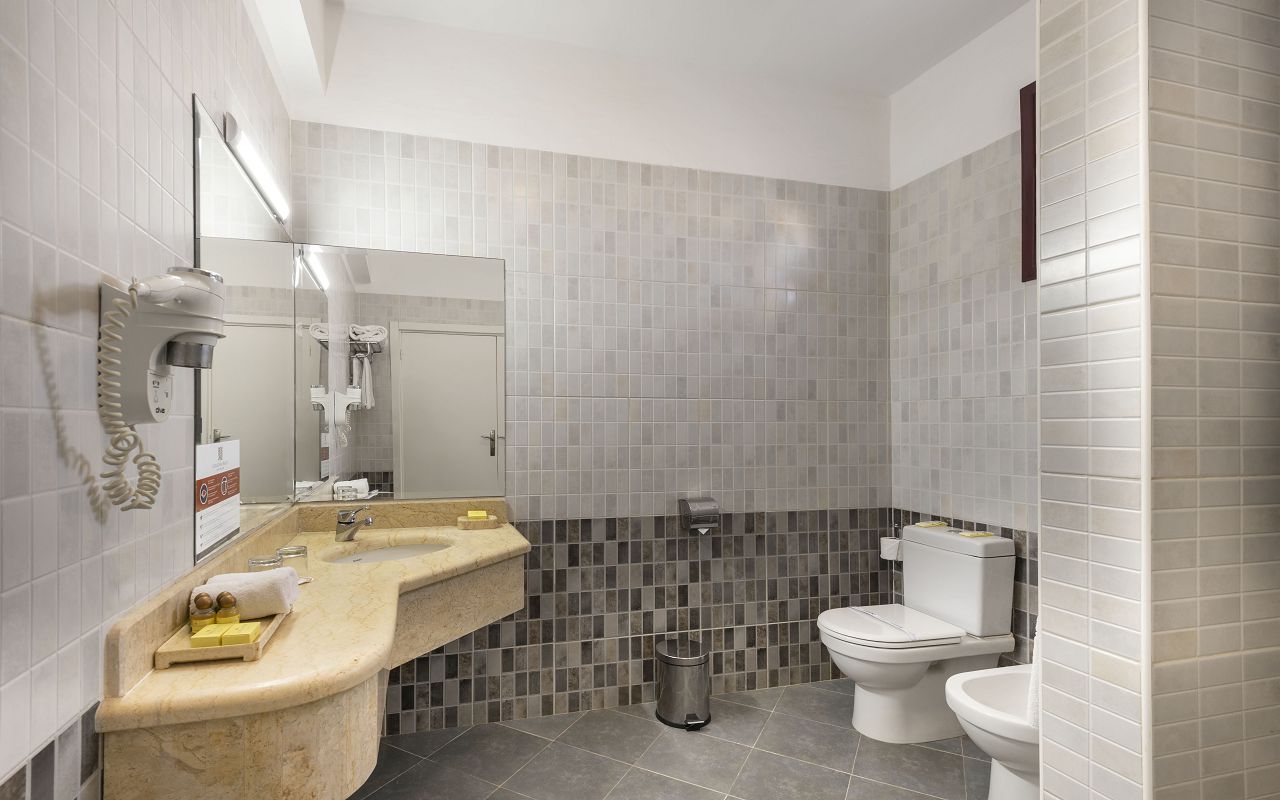 GorgoniaBeachResort_Room_09