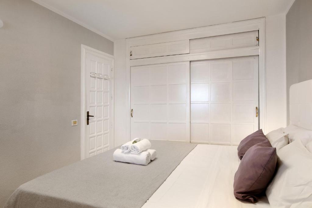 Apartment Room 5