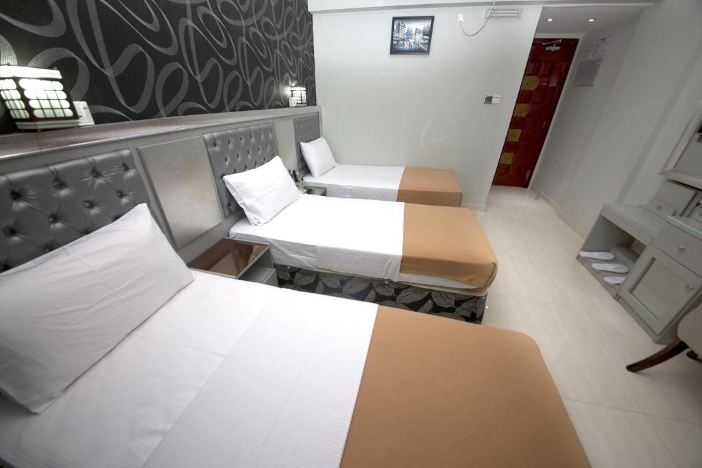 Standard Triple Room 2