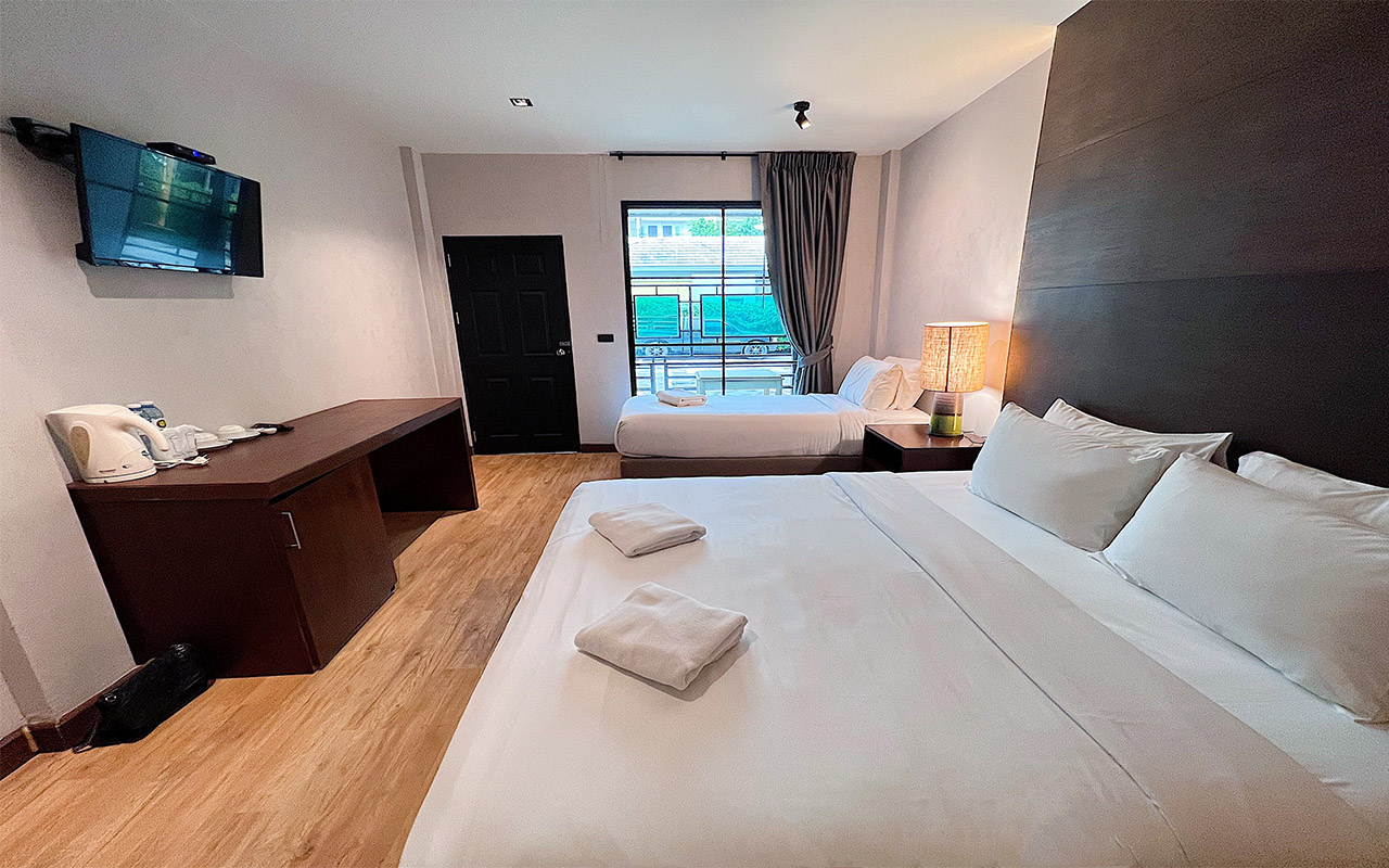 Standard Room (2)