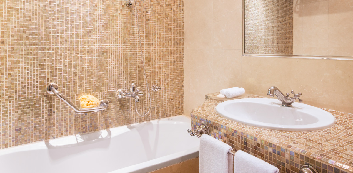03-bathroom-family-suite-creta-palace-33327