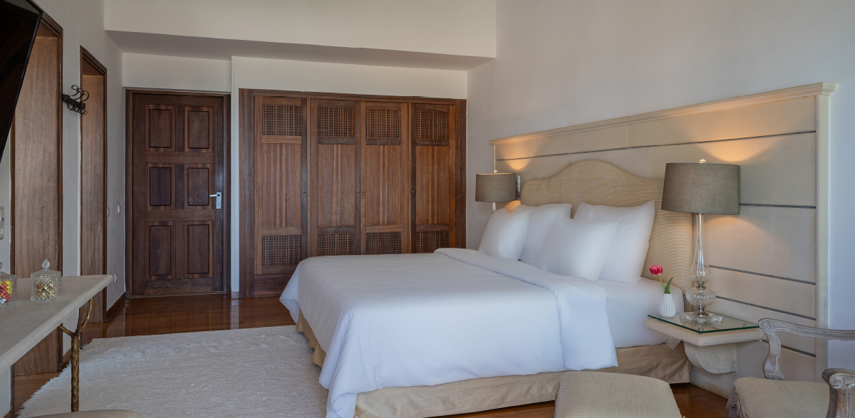 07-accommodation-bedroom-presidential-villa-creta-palace-40214