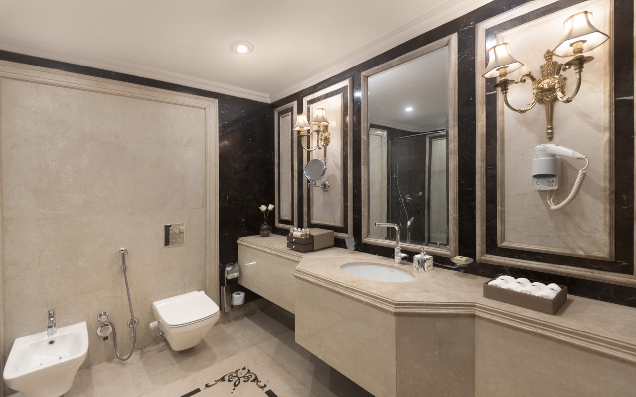 RMA_Salamlek_Palace_Royal_Suite_bathroom