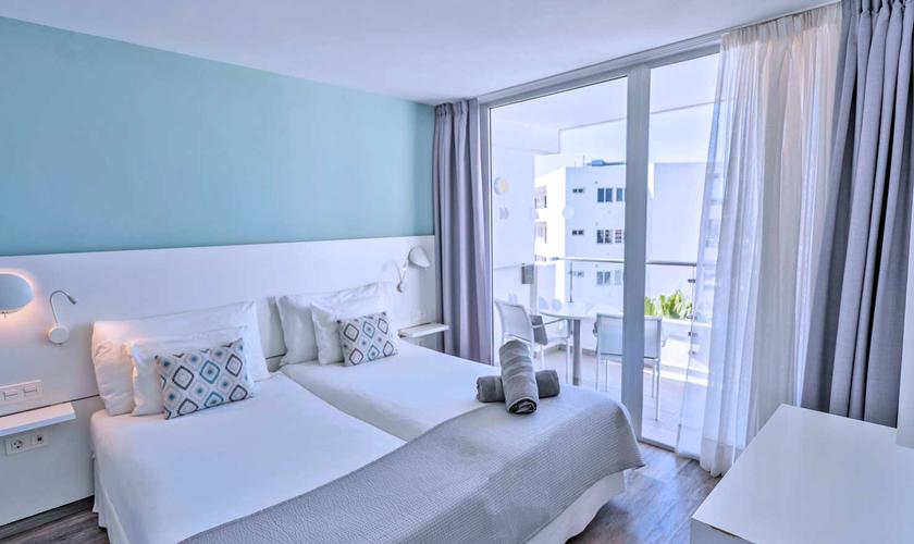 SUITE-POOL-VIEW-2_aoOTHqm